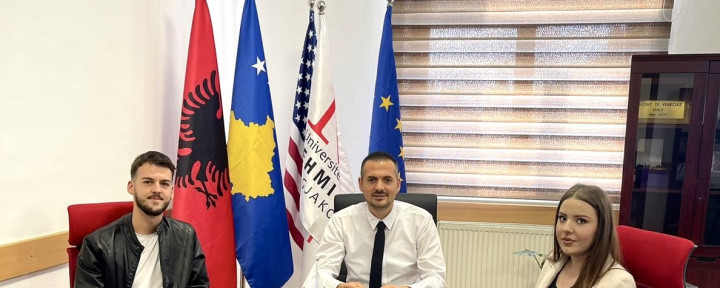 Parlamenti studentor i Universitetit “Fehmi Agani” në Gjakovë ka realizuar takimin e parë me rektorin e ri të UFAGj-it, Prof. Ass. Dr. Drilon Bunjakun