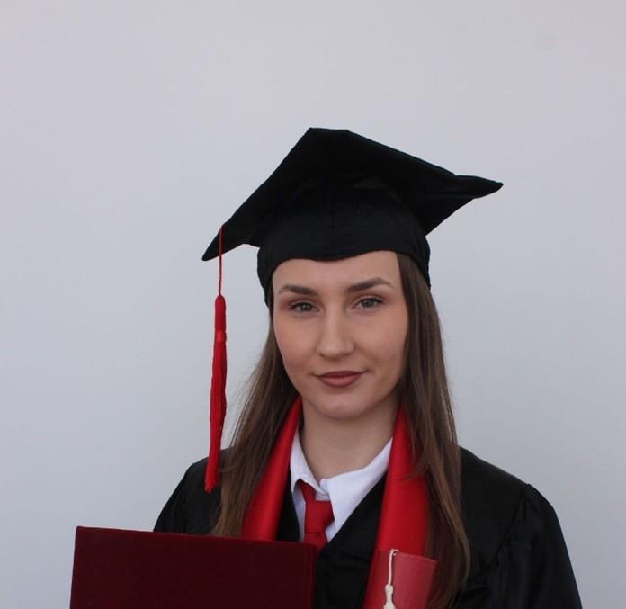 Afrora Saraqi - Profili dhe zhvillimi profesional