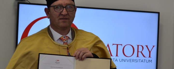 Rector Nimani signs membership in the Magna Charta Universitatum
