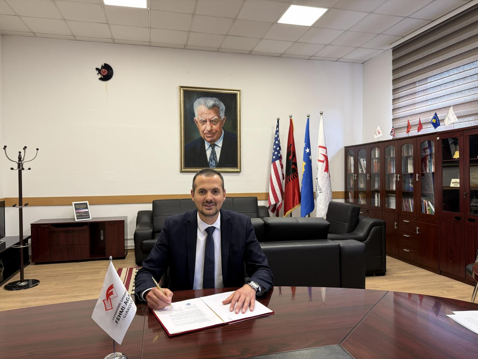 Universiteti “Fehmi Agani” në Gjakovë dhe Universiteti Kombëtar “An-Najah” në Palestinë nënshkruajnë Marrëveshje Bashkëpunimi