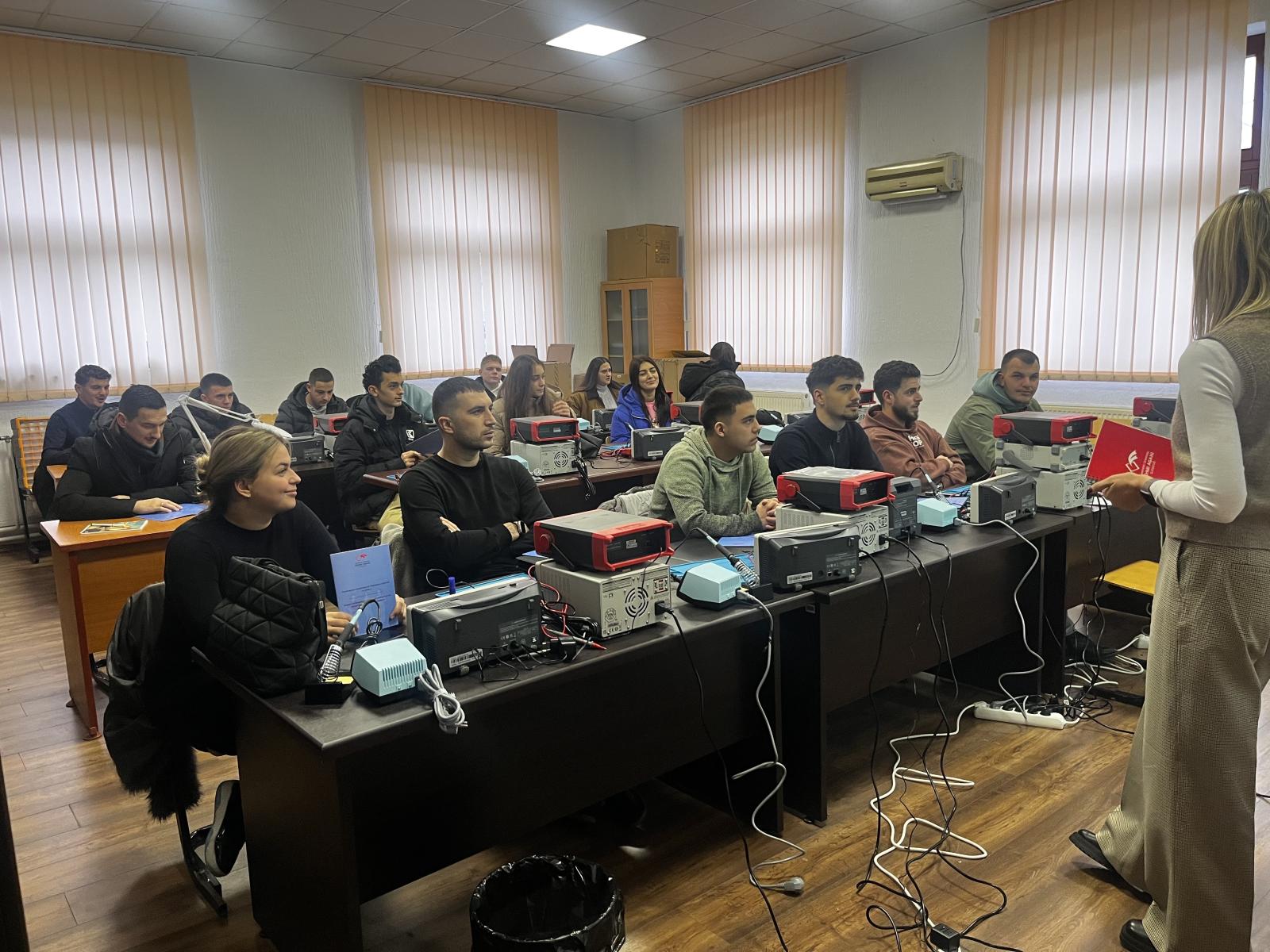 Zyra për Sigurimin e Cilësisë përmbyll kampanjën ‘Pjesëmarrja e Studentëve në Vlerësimin e Cilësisë në Universitetin “Fehmi Agani” në Gjakovë