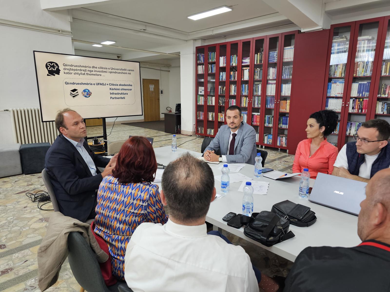 Debat i Hapur për Hartimin e Planit Strategjik 2026–2030 në Universitetin “Fehmi Agani” në Gjakovë