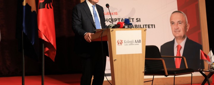 Prorektorja, prof. asoc. dr. Kimete Canaj mori pjesë në ligjëratën “Shqiptarët si faktor stabiliteti në Ballkan” e Presidentit të Republikës së Shqipërisë, Sh. T. Z. Ilir Meta