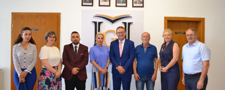 Rector Nimani receives in the meeting the deputy Duda Balje and the deputy. The Minister of MARD, Almir Veliji