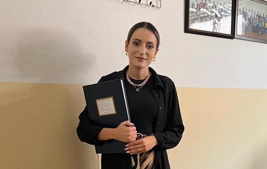 Besarta Dakaj Dobraj- Mësimdhënëse e Gjuhës Shqipe