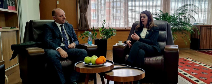 U.d. Rektori i Universitetit “Fehmi Agani”, Prof. Dr. Ass. Zeqir Hashani, takohet me ministren e Arsimit znj. Arbërie Nagavci