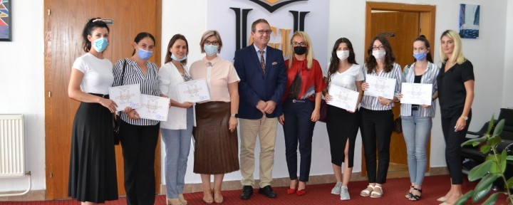 The University of Gjakova awarded certificates to students for the completion of the internship