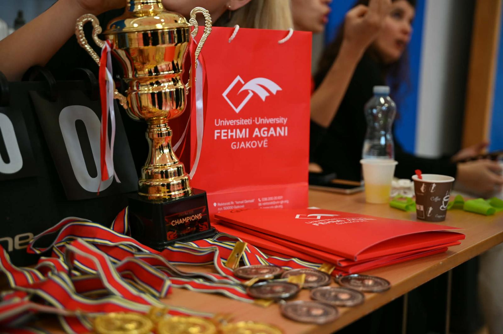 U mbajt Turniri “UFAGJ Ball 2025” në Universitetin “Fehmi Agani” në Gjakovë