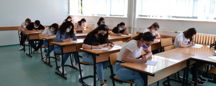 Universiteti i Gjakovës fillon procesin e organizimit të provimeve të afatit të qershorit