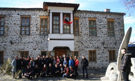 Vizitë e Klubit Letrar "Gjurmët e Penës" në Korçë