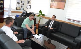 Rektori Nimani priti në takim Dr. Valon Myrtën, Kryetar i KBI të Gjakovës