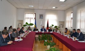 Mayors pledge mutual cooperation with Gjakova University “Fehmi Agani””