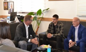 Rector Nimani received in a meeting Endrit Zeneli, the new Chairman of the Student Parliament of UFAGJ