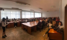 Vizitë e Klubit Letrar "Gjurmët e Penës" në Korçë dhe organizimi i orës letrare për nder të përvjetorit të UGJFA-së