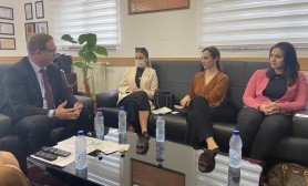 Rektori Nimani pret në takim përfaqësueset e KUSA - Kosovo United States Alumni