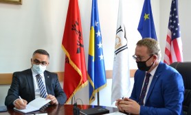 Rector Nimani hosted  Mr. Besnik Tahiri, the first Deputy Prime Minister of Kosovo