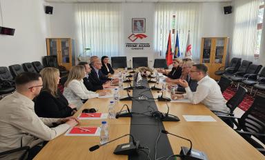 Vizita nga Fakulteti i Mjekësisë i Universitetit të Prishtinës në Universitetin “Fehmi Agani” në Gjakovë, hap rrugën për mundësi bashkëpunimi