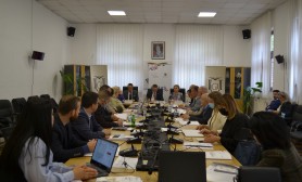 Zhvillohet punëtoria “Avancimi i mekanizmave për zhvillim të qëndrueshëm të personelit akademik dhe lidershipit në Universitetin “Fehmi Agani” në Gjakovë”, nga Projekti HERAS Plus
