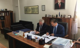 Universiteti i Gjakovës “Fehmi Agani” nënshkruan marrëveshje bashkëpunimi me Universitetin e Prizrenit “Ukshin Hoti”
